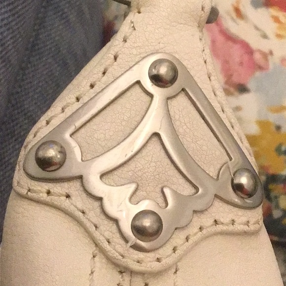 Michael Kors Handbag with signature chain and side detail -beautiful - Picture 2 of 9